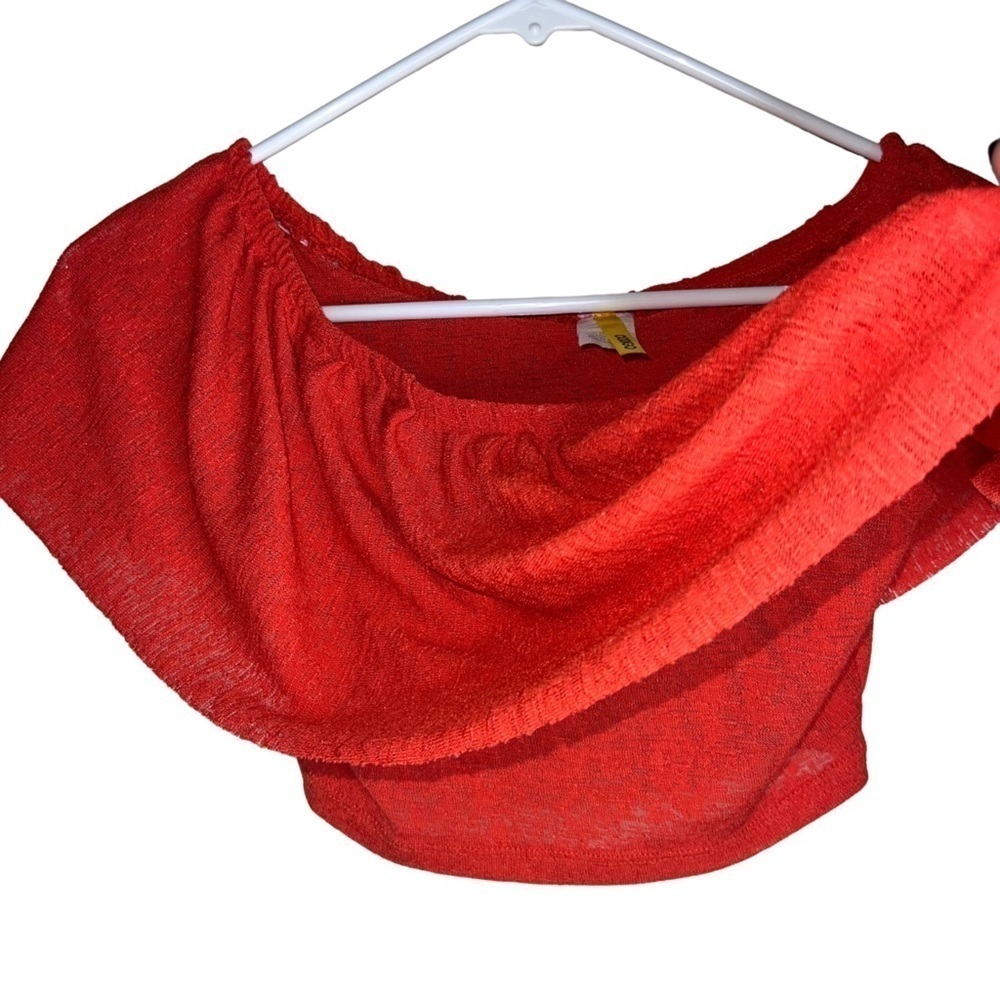 CODIGO Orange Elastic Ruffled Neckline Crop Top Size Medium